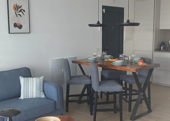 Casa Fuerte Y Levamt *